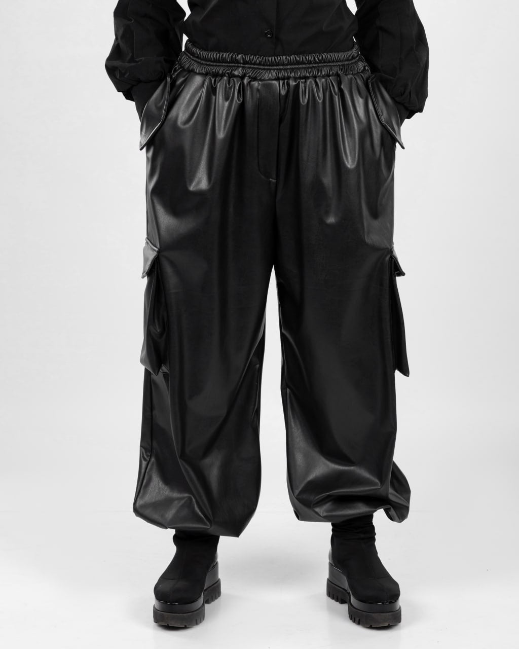 Baggy Leather Pants-37104