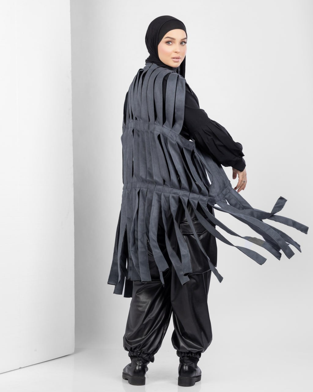 Vest- 37402