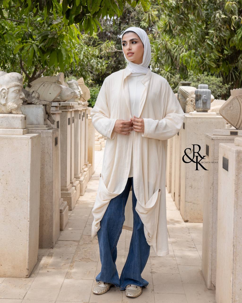 Poncho with Circular Embroidery 38423