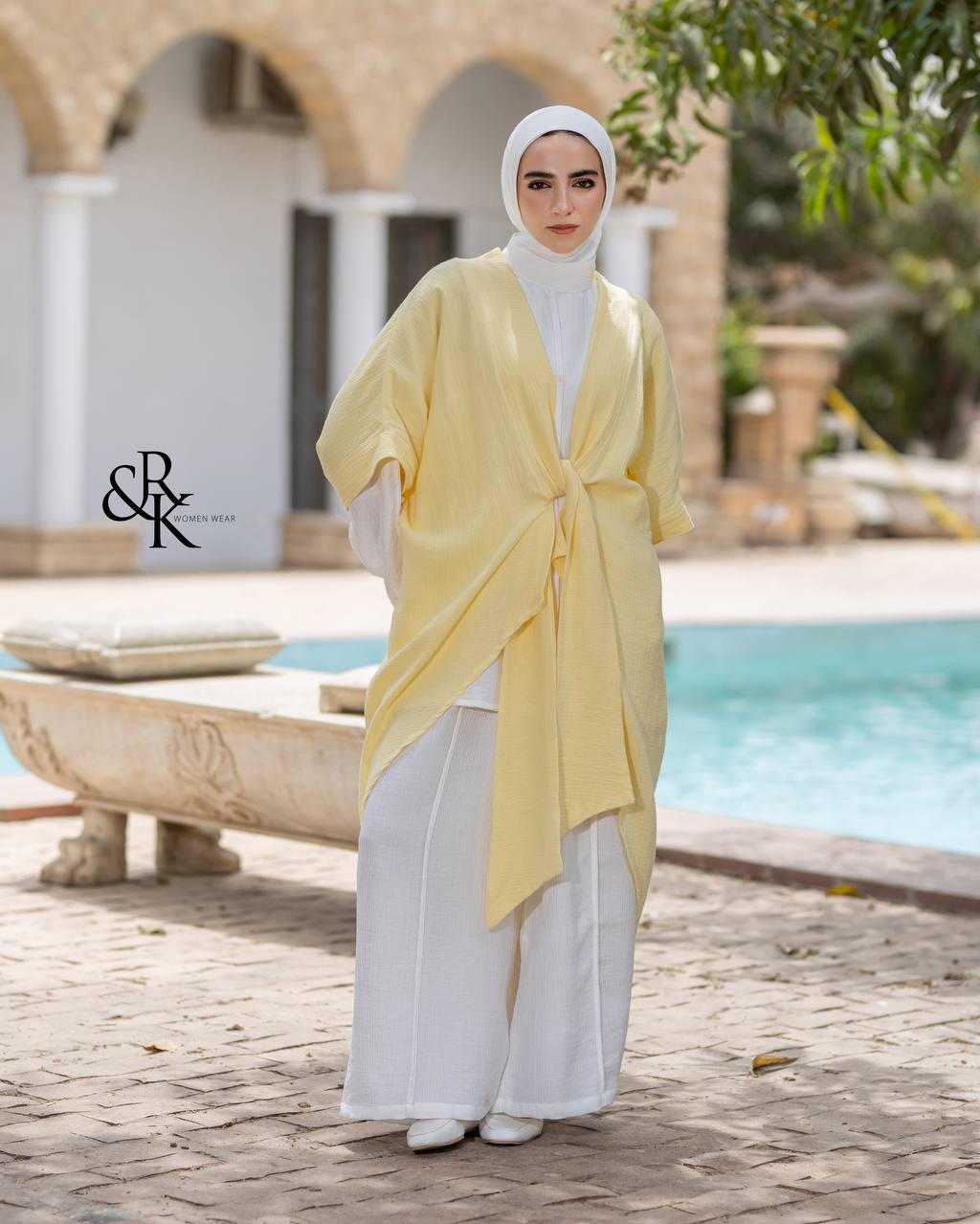 Poncho with belt 38516