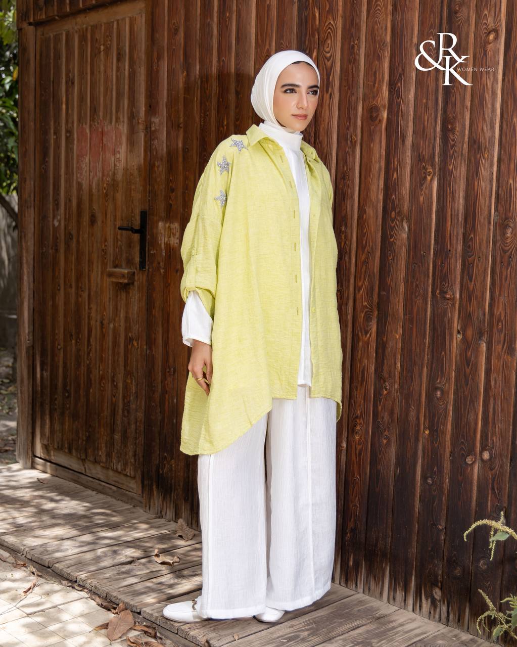 Poncho with Buttoned Sleeves 38419